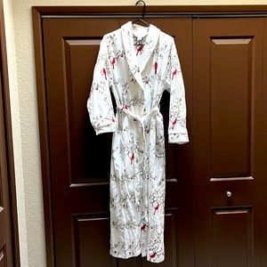 Vermont Country Store women’s long flannel robe white red cardinals size medium